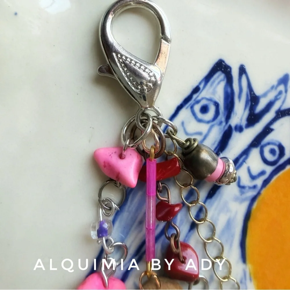 🌸🐚SARDINE FISH 🐟 Pink crackled quartz keychain gemstone accessories